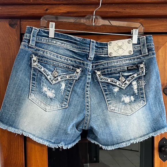 Miss Me Pants - MISS ME: Distressed Mid-Rise Easy Shorts